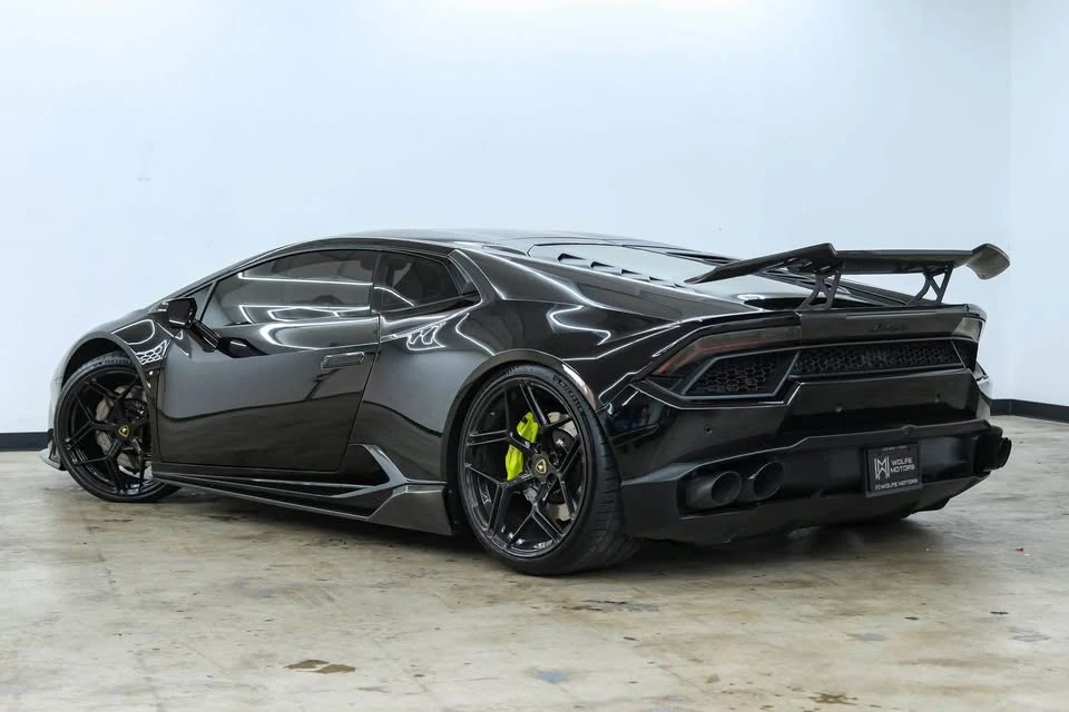 2017 Lamborghini Huracan LP580-2 - Image 6 of 9