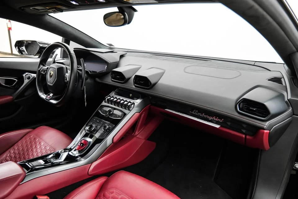 2017 Lamborghini Huracan LP580-2 - Image 8 of 9