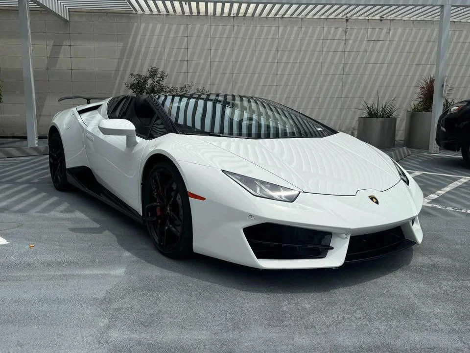 2017 Lamborghini Huracan LP580-2 - Image 6 of 10