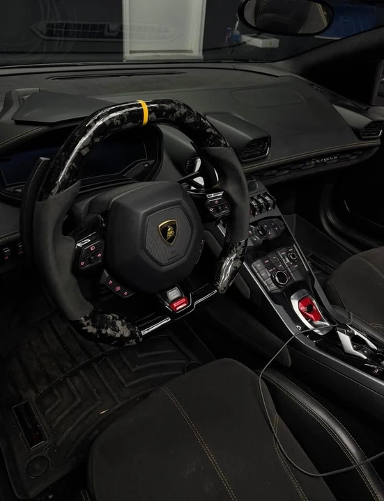 2017 Lamborghini Huracan LP580-2 - Image 6 of 10