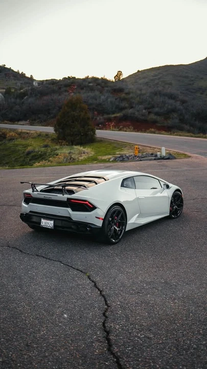 2017 Lamborghini Huracan LP610-4 - Image 8 of 8