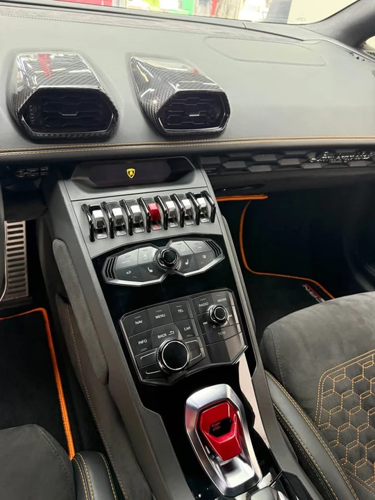 2017 Lamborghini Huracan LP610-4 - Image 10 of 11