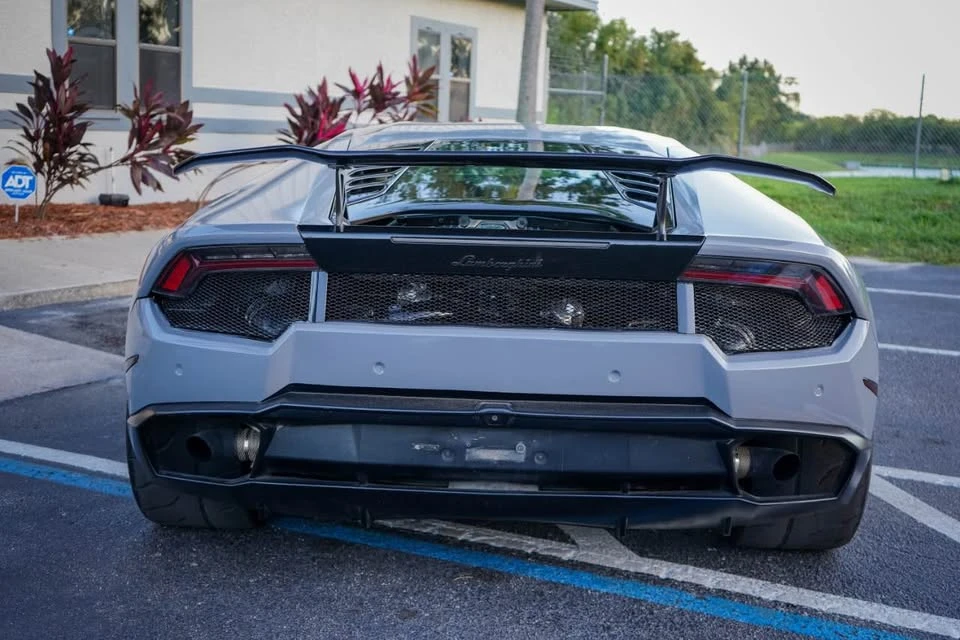 2017 Lamborghini Huracan LP580-2 - Image 5 of 13