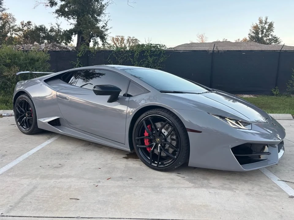 2017 Lamborghini Huracan LP580-2 - Image 4 of 12