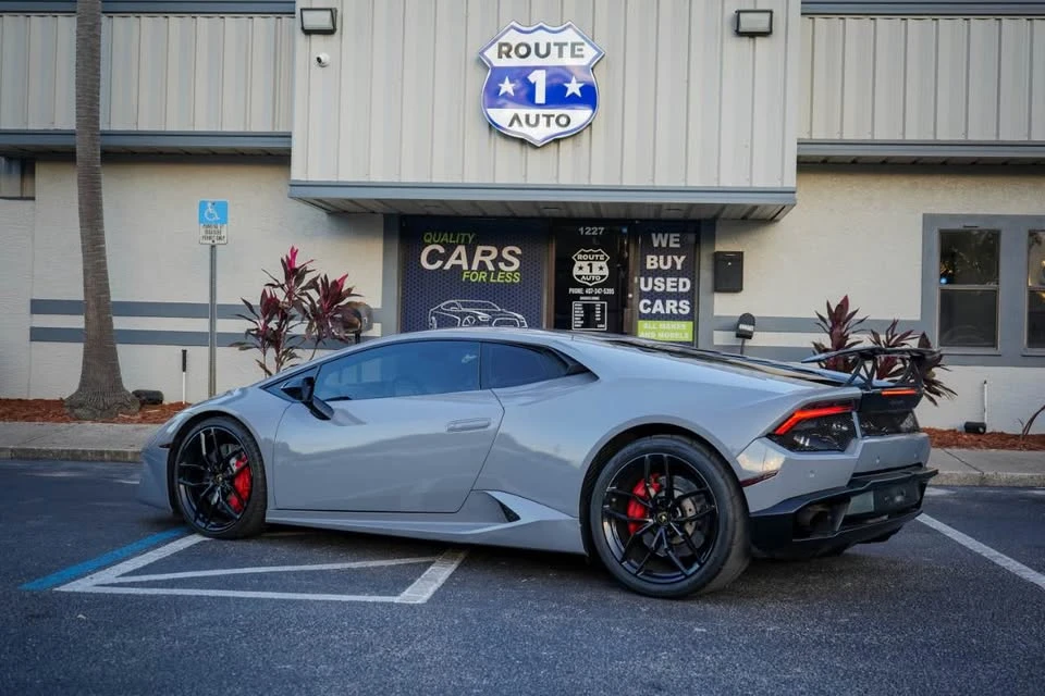 2017 Lamborghini Huracan LP580-2 - Image 4 of 13
