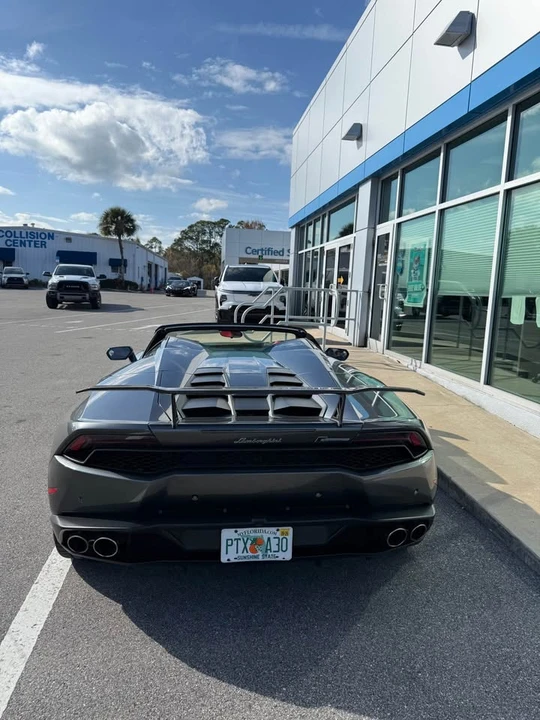 2017 Lamborghini Huracan LP610-4 - Image 4 of 10