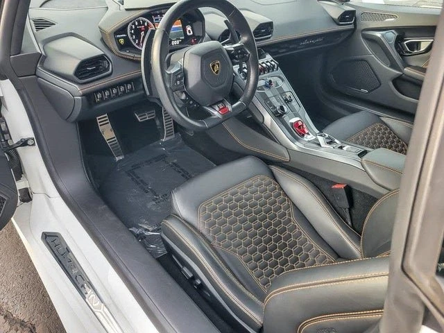 2017 Lamborghini Huracan LP580-2 - Image 11 of 19