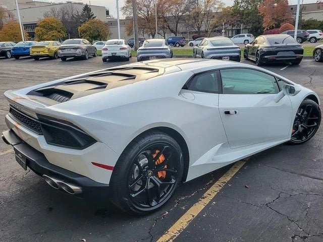 2017 Lamborghini Huracan LP580-2 - Image 8 of 19