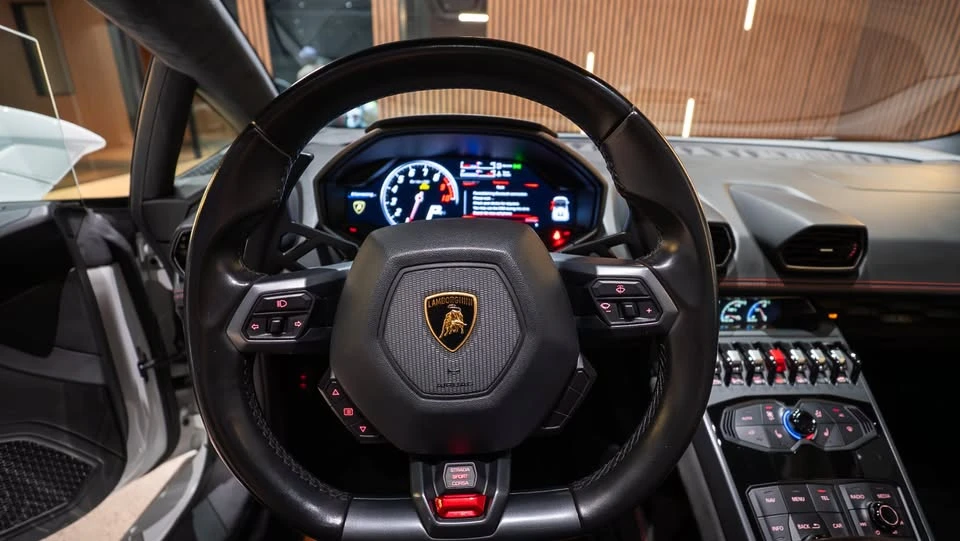 2017 Lamborghini Huracan LP580-2 - Image 10 of 10