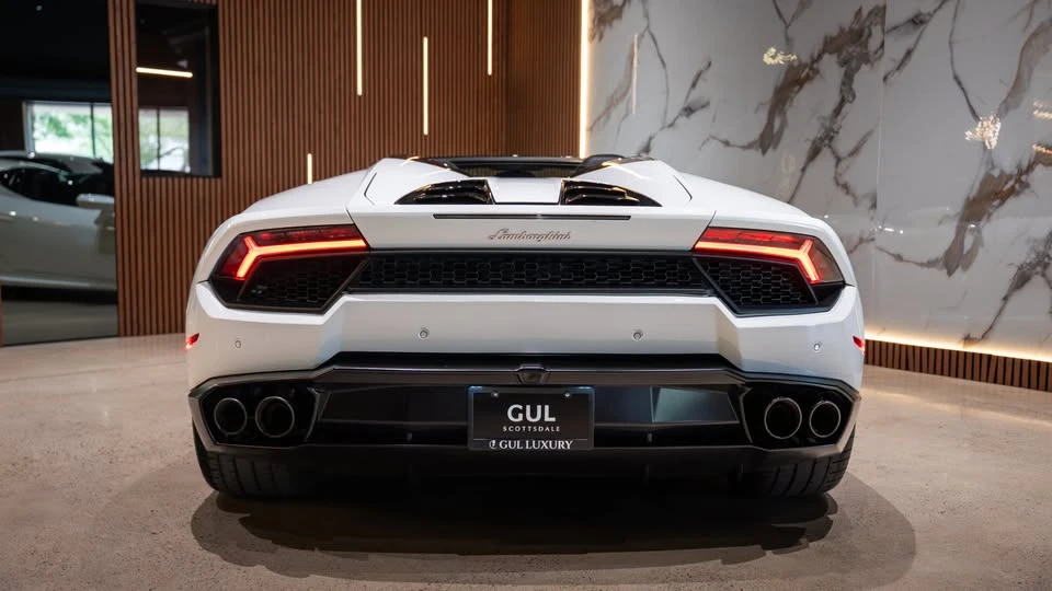 2017 Lamborghini Huracan LP580-2 - Image 6 of 10