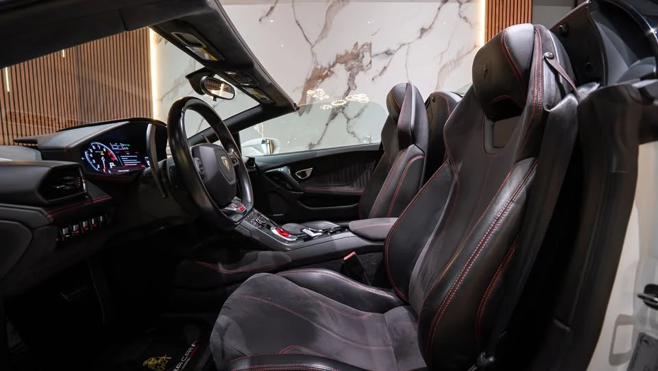 2017 Lamborghini Huracan LP580-2 - Image 8 of 10