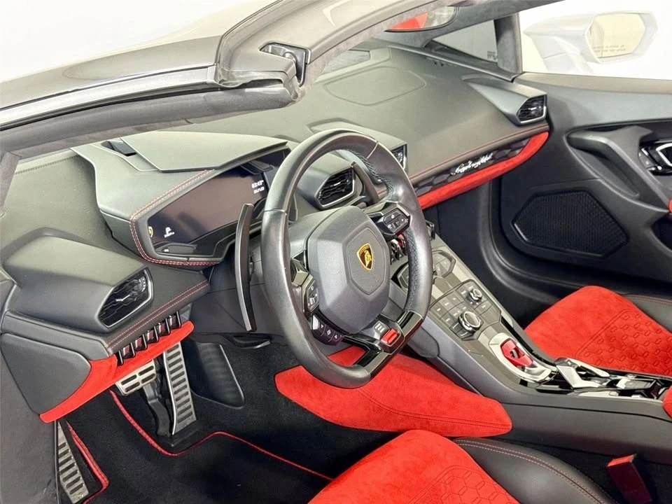 2017 Lamborghini Huracan LP610-4 - Image 12 of 20