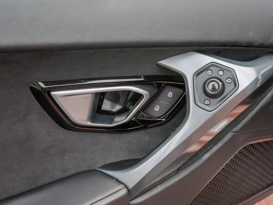 2017 Lamborghini Huracan LP580-2 - Image 14 of 14