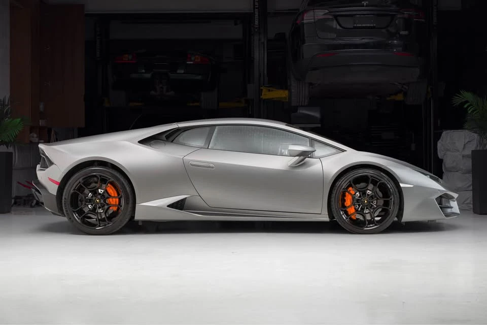 2017 Lamborghini Huracan LP580-2 - Image 8 of 19