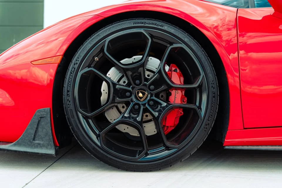 2017 Lamborghini Huracan LP580-2 - Image 9 of 20