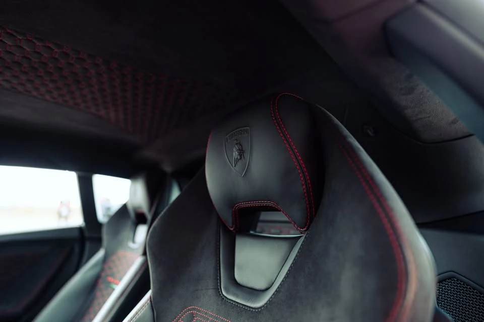 2017 Lamborghini Huracan LP580-2 - Image 17 of 20