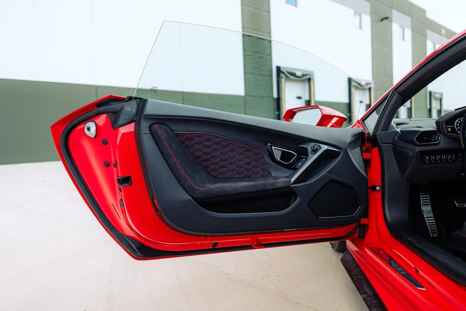 2017 Lamborghini Huracan LP580-2 - Image 8 of 20