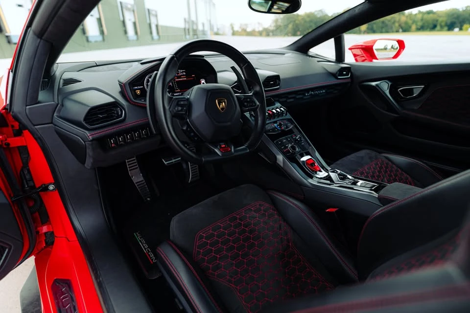 2017 Lamborghini Huracan LP580-2 - Image 11 of 20