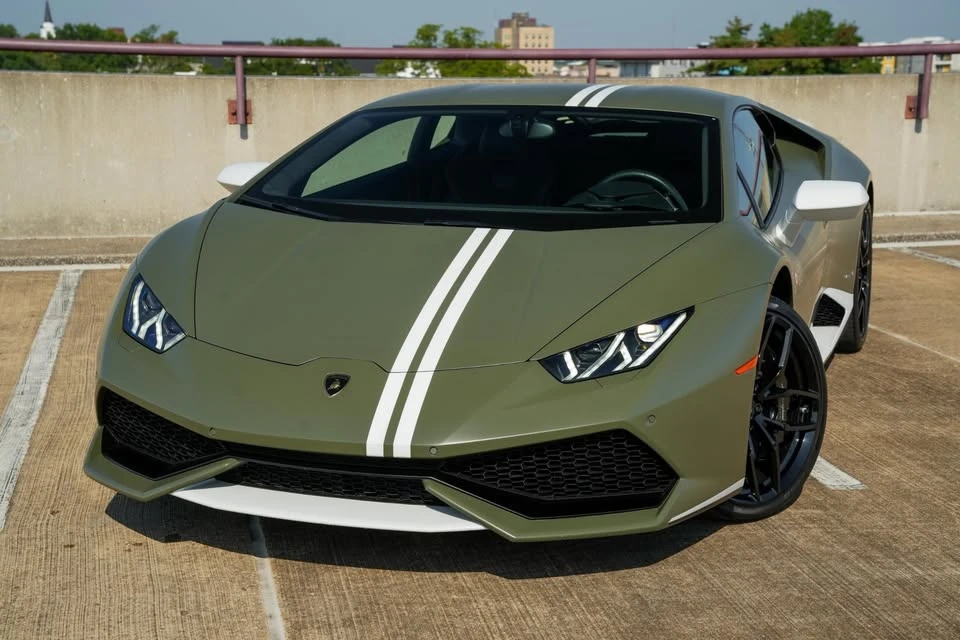 2017 Lamborghini Huracan LP610-4 - Image 2 of 16