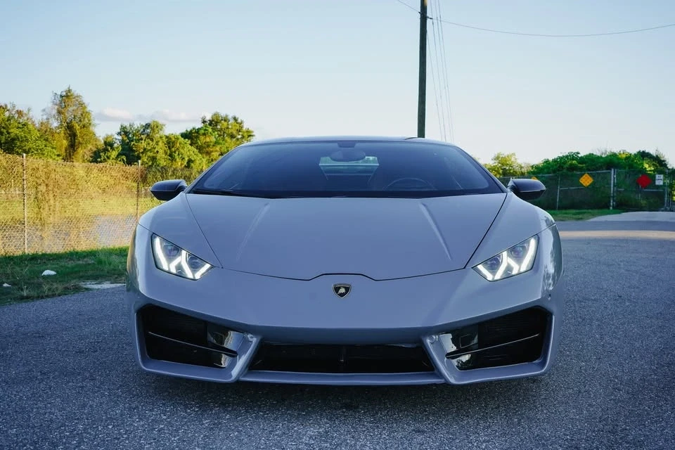 2017 Lamborghini Huracan LP580-2 - Image 9 of 17