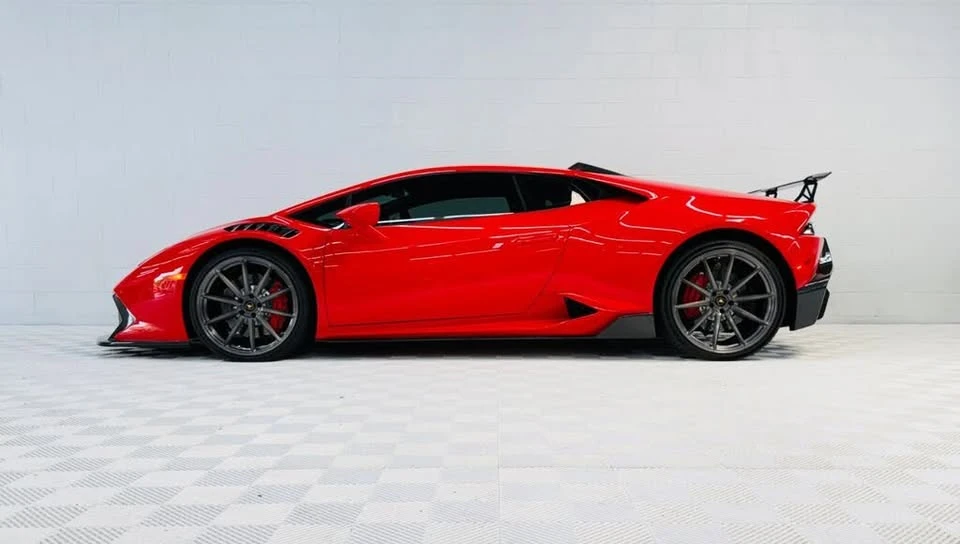 2017 Lamborghini Huracan LP580-2 - Image 3 of 11
