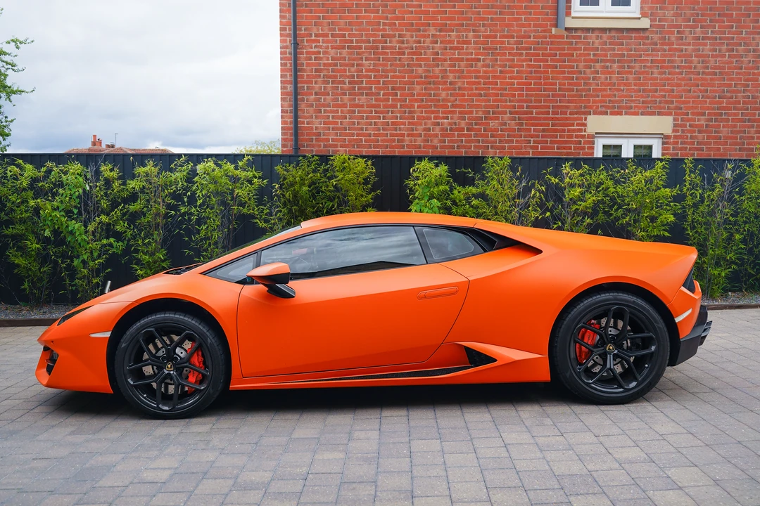 2017 Lamborghini Huracan LP580-2 - Image 4 of 31
