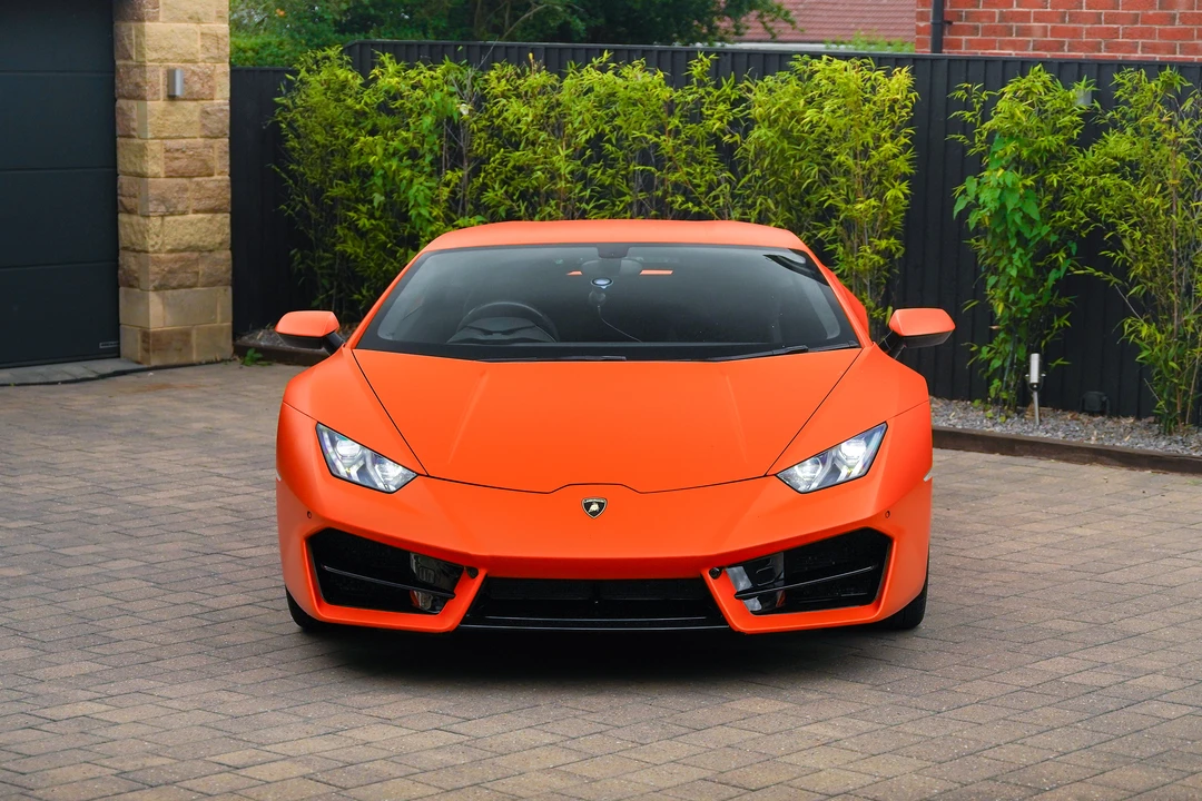 2017 Lamborghini Huracan LP580-2 - Image 2 of 31
