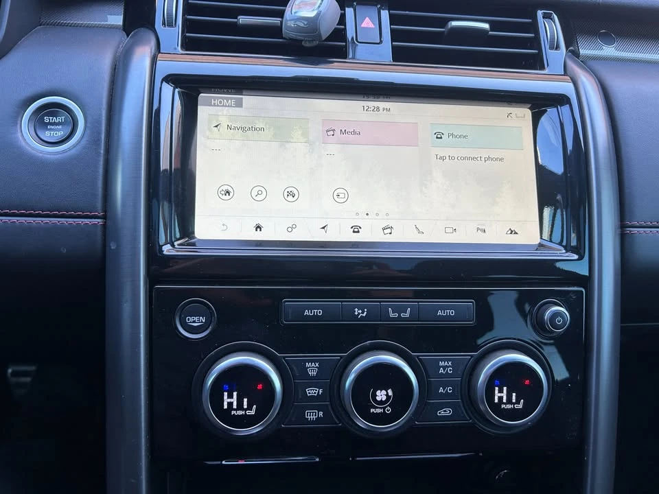 2017 Land Rover Discovery 5th Gen - Image 16 of 20