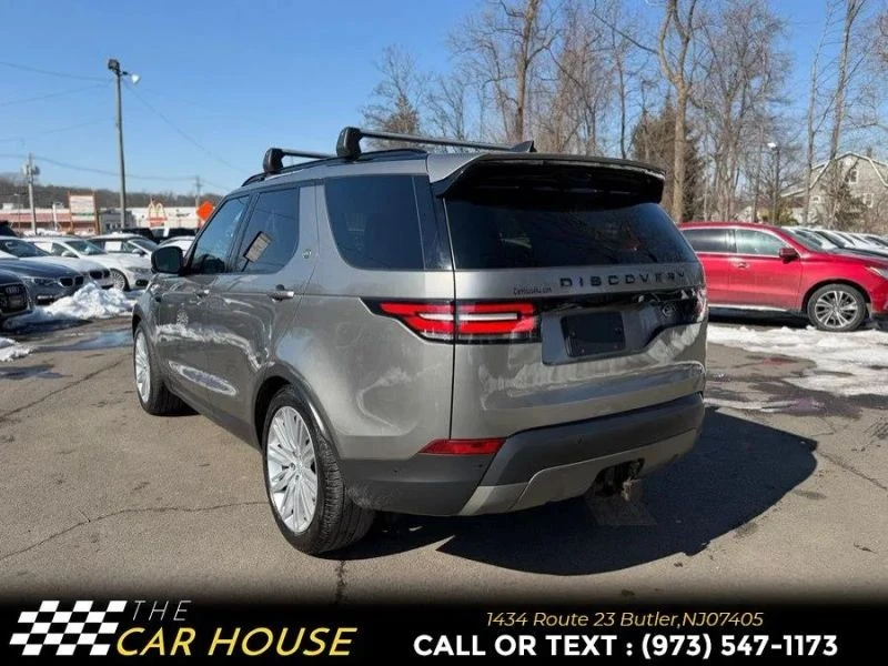 2017 Land Rover Discovery 5th Gen - Image 9 of 12