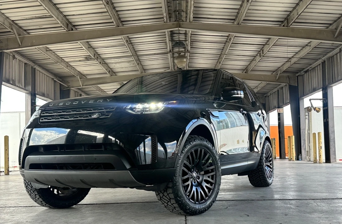 2017 Land Rover Discovery 5th Gen - Image 5 of 21