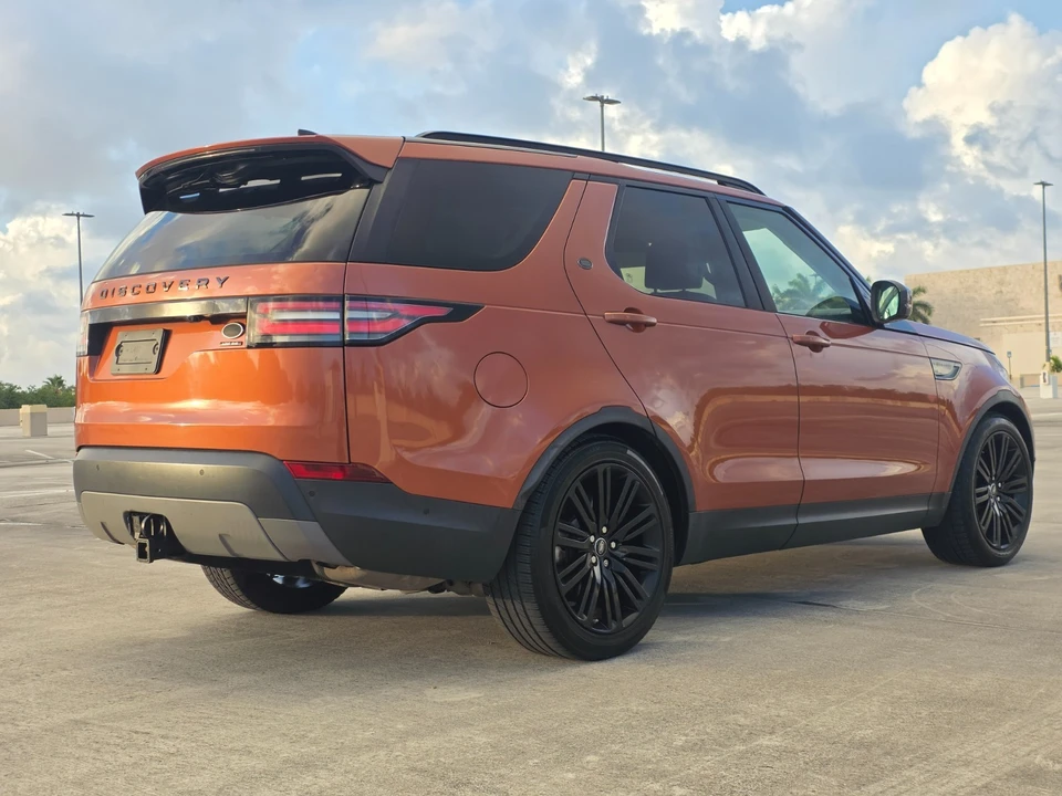 2017 Land Rover Discovery 5th Gen - Image 7 of 21