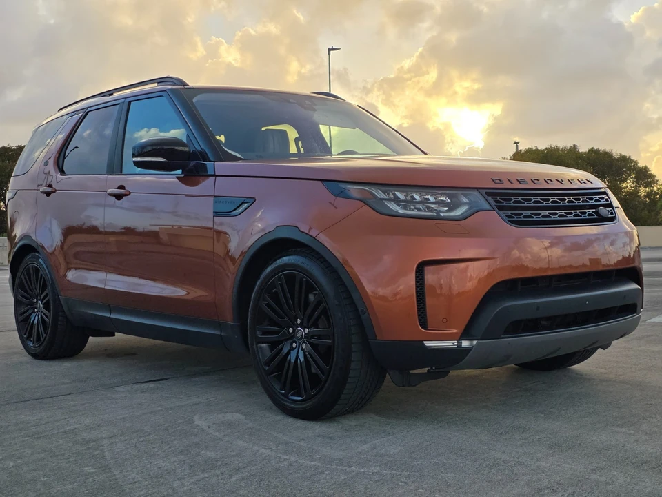 2017 Land Rover Discovery 5th Gen - Image 10 of 21