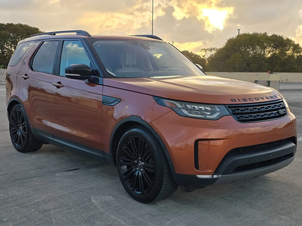 2017 Land Rover Discovery 5th Gen - Image 9 of 21