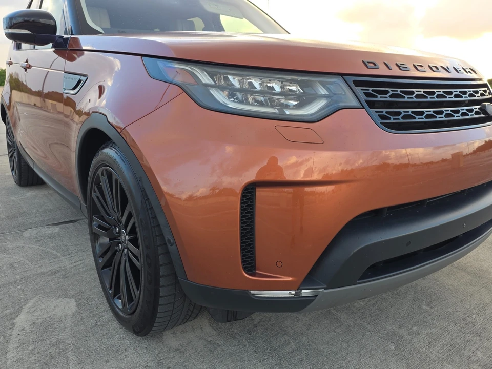 2017 Land Rover Discovery 5th Gen - Image 13 of 21