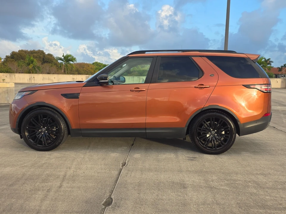 2017 Land Rover Discovery 5th Gen - Image 4 of 21