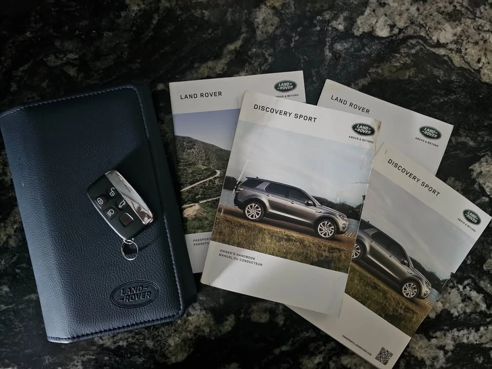 2017 Land Rover Discovery 5th Gen - Image 19 of 20