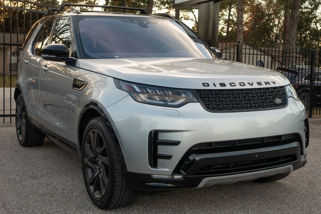 2017 Land Rover Discovery 5th Gen - Image 6 of 12