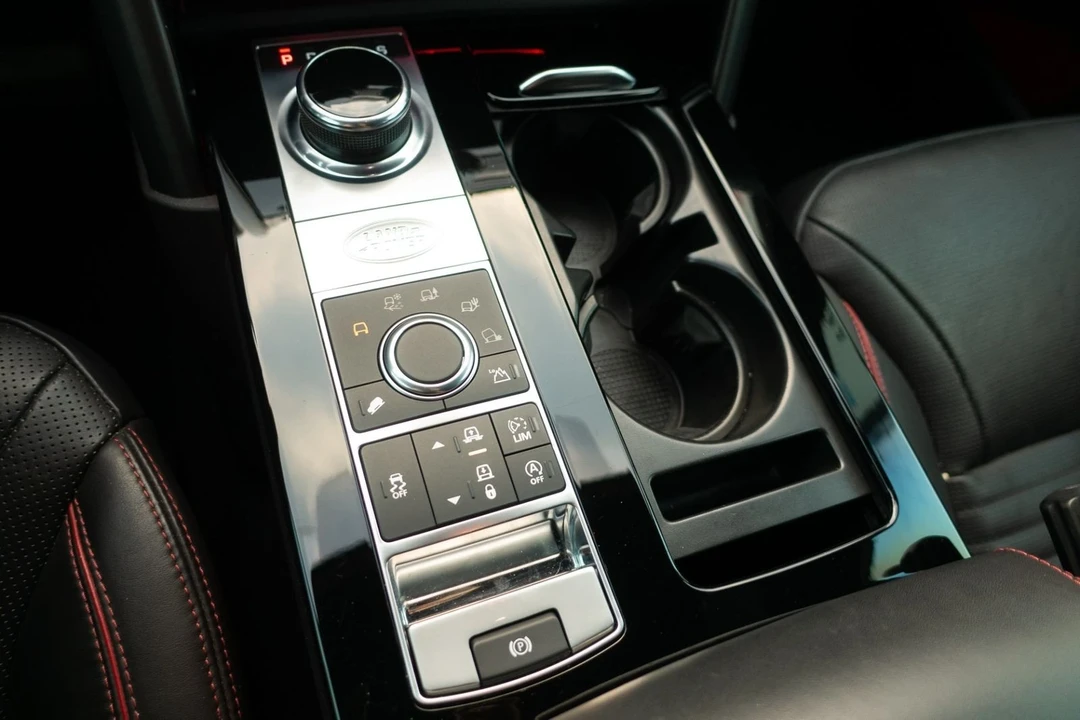 2017 Land Rover Discovery 5th Gen - Image 12 of 12