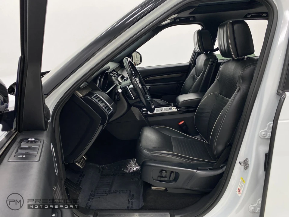 2017 Land Rover Discovery 5th Gen - Image 17 of 31