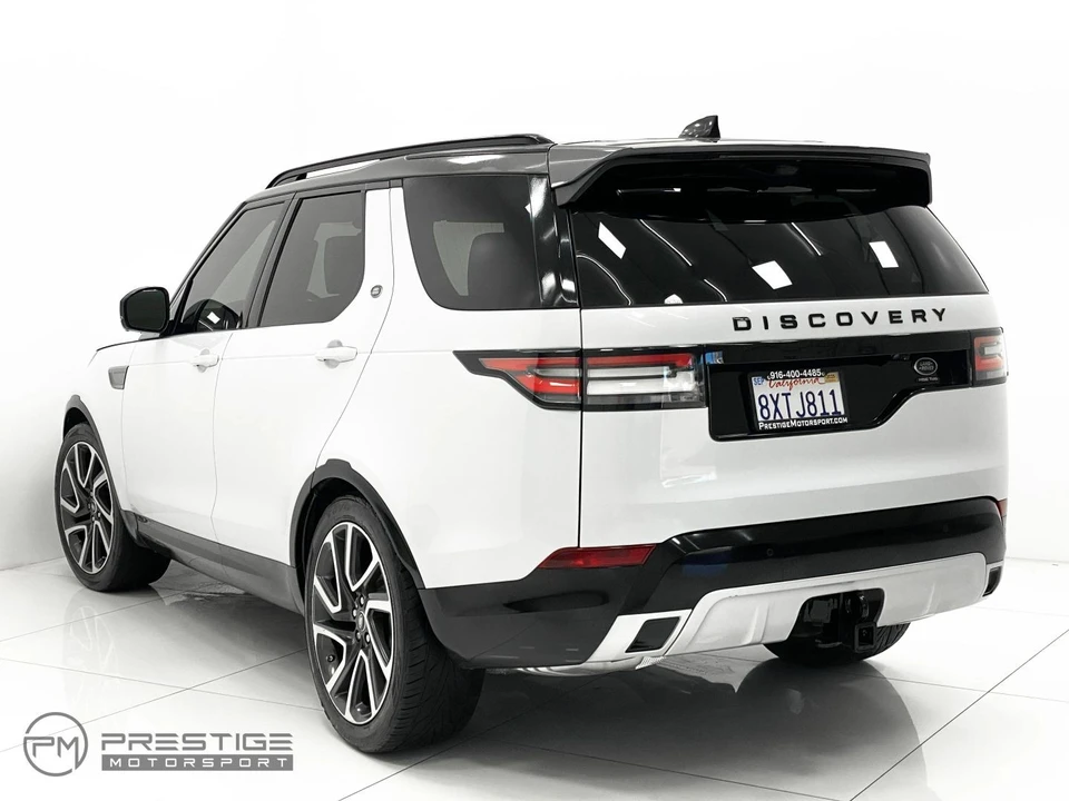 2017 Land Rover Discovery 5th Gen - Image 4 of 31