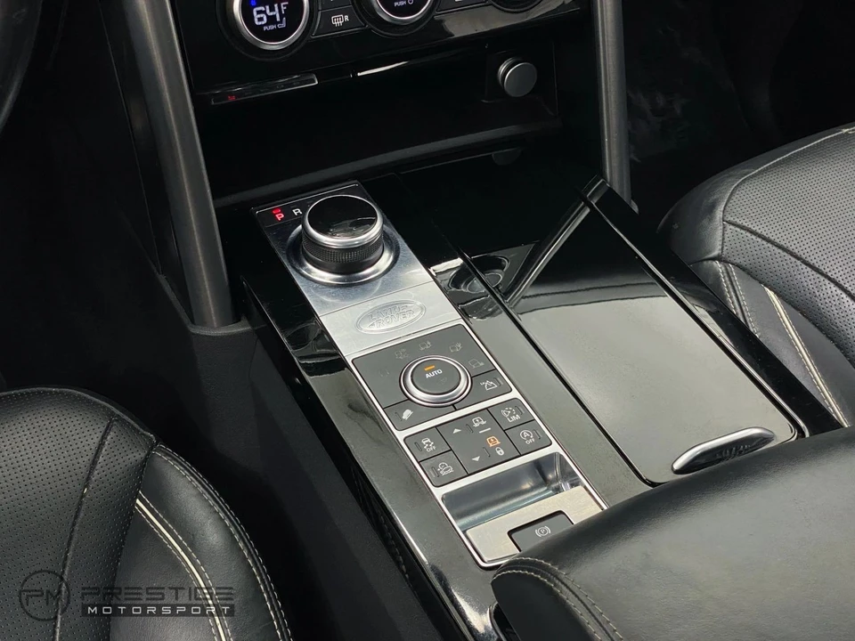 2017 Land Rover Discovery 5th Gen - Image 22 of 31
