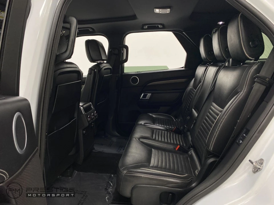 2017 Land Rover Discovery 5th Gen - Image 23 of 31