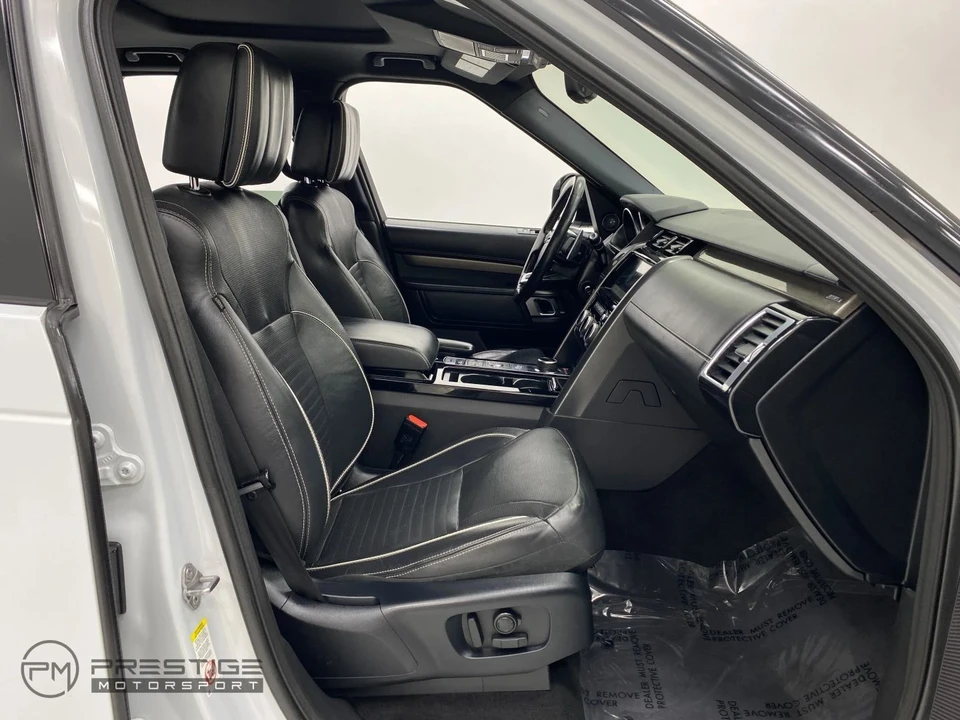 2017 Land Rover Discovery 5th Gen - Image 14 of 21