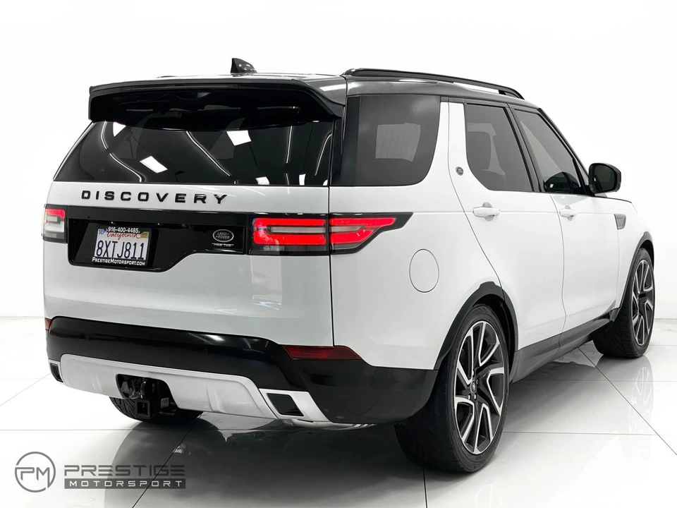 2017 Land Rover Discovery 5th Gen - Image 12 of 31