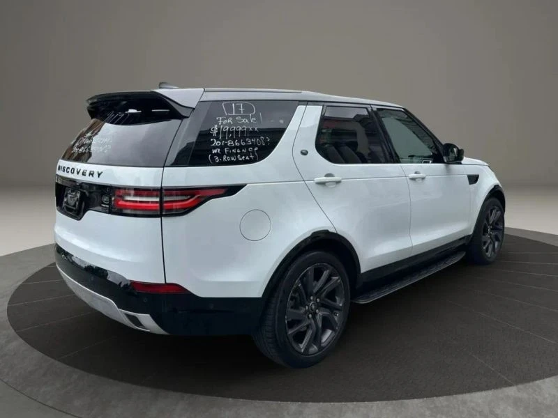2017 Land Rover Discovery 5th Gen - Image 5 of 12