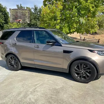 2017 Land Rover Discovery HSE Luxury Sport Utility 4D