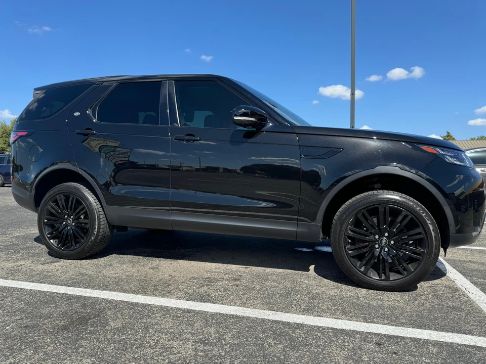 2017 Land Rover Discovery 5th Gen - Image 22 of 31