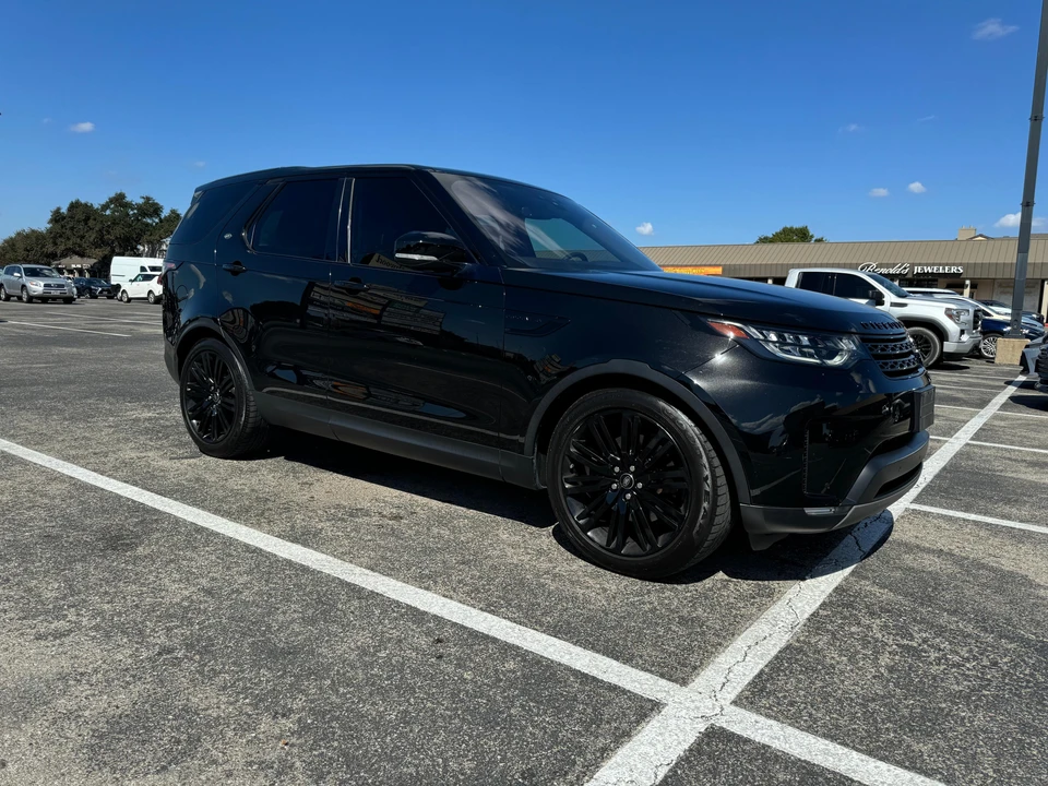 2017 Land Rover Discovery 5th Gen - Image 23 of 31