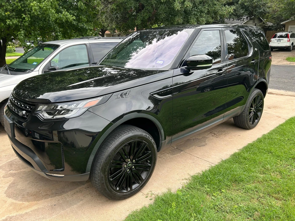 2017 Land Rover Discovery 5th Gen - Image 25 of 31