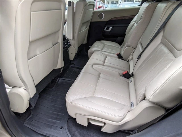 2017 Land Rover Discovery 5th Gen - Image 14 of 21
